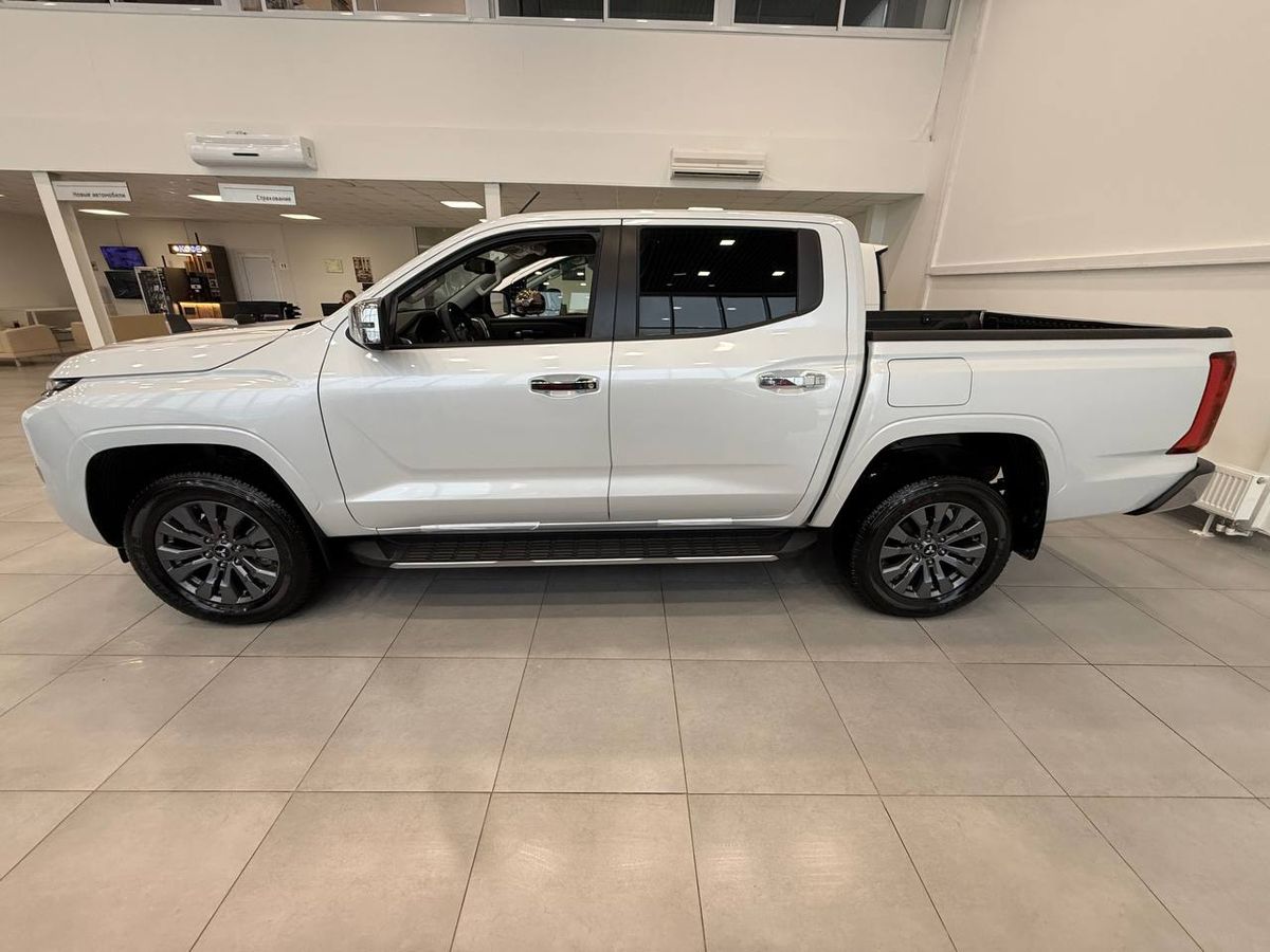 Mitsubishi L200 - фото 5