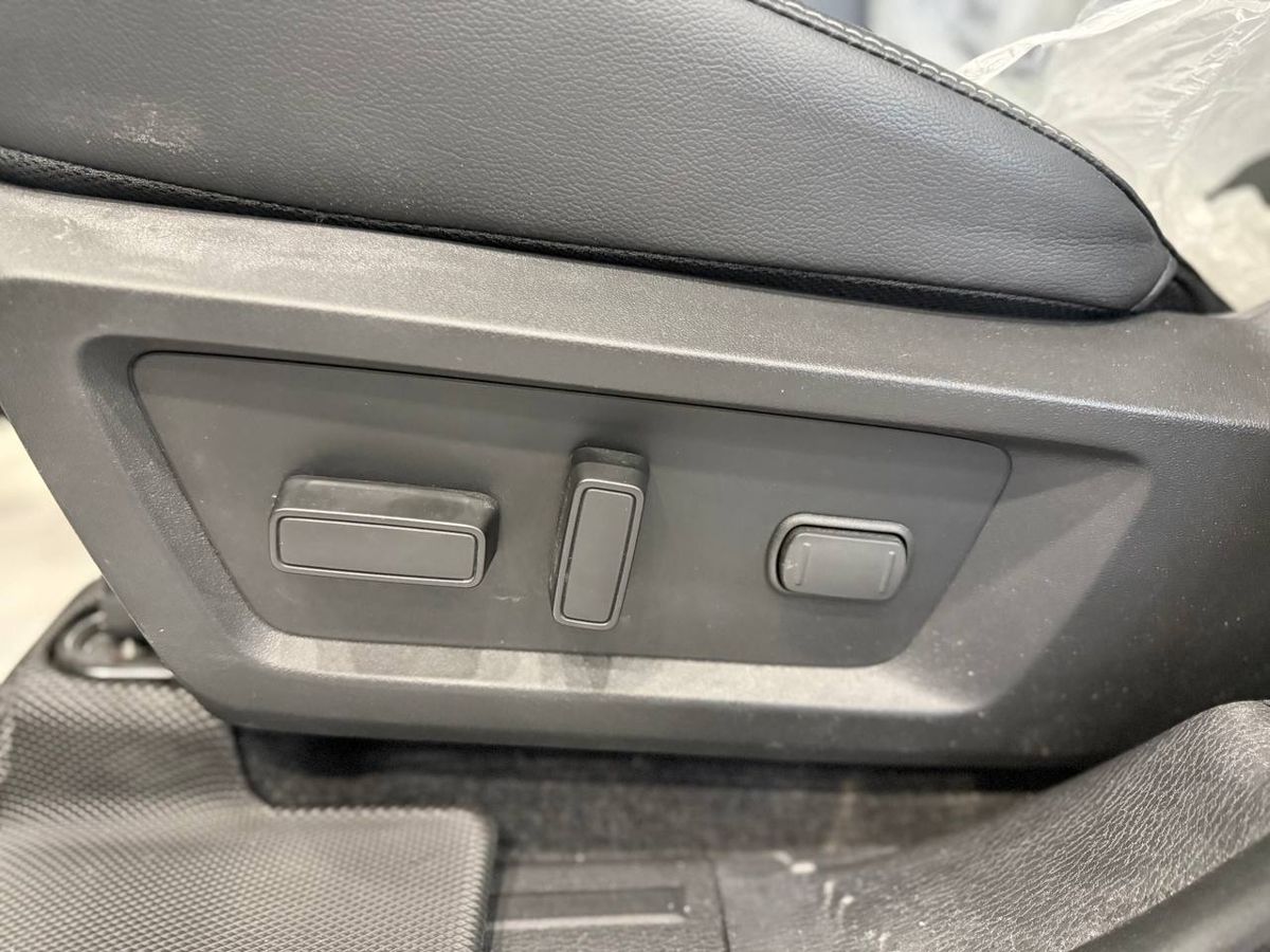 Mitsubishi L200 - фото 11