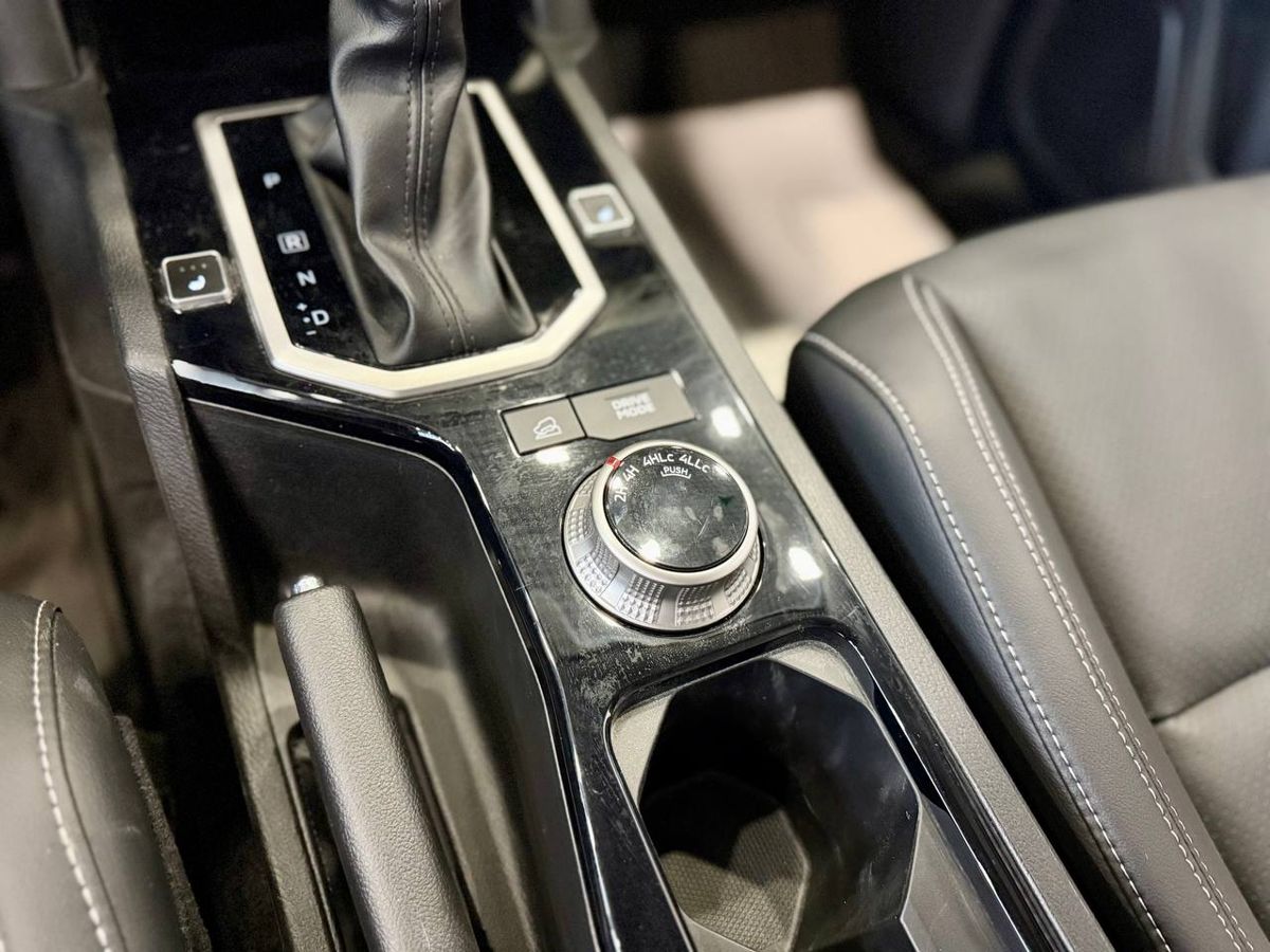 Mitsubishi L200 - фото 16