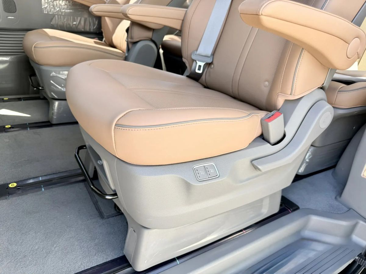 Hyundai Staria - фото 18