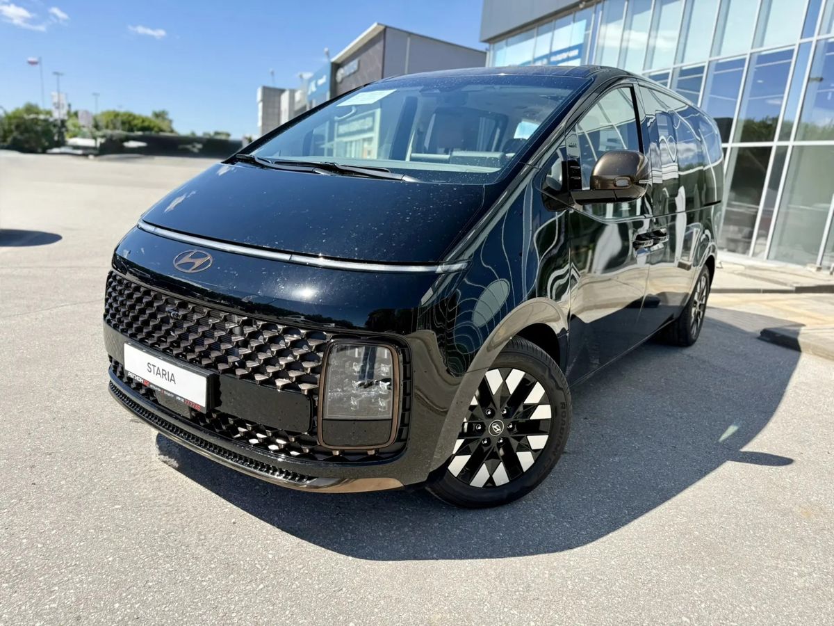 Hyundai Staria