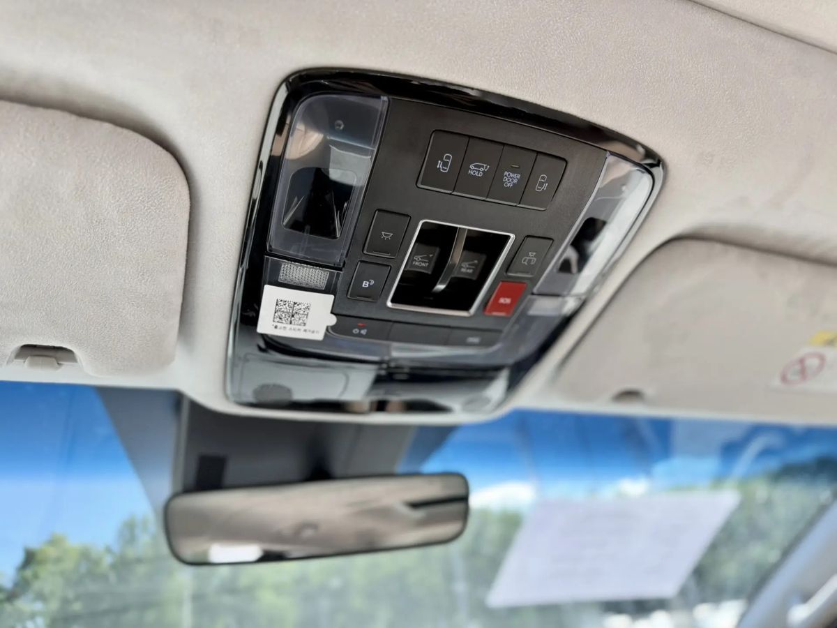 Hyundai Staria - фото 25