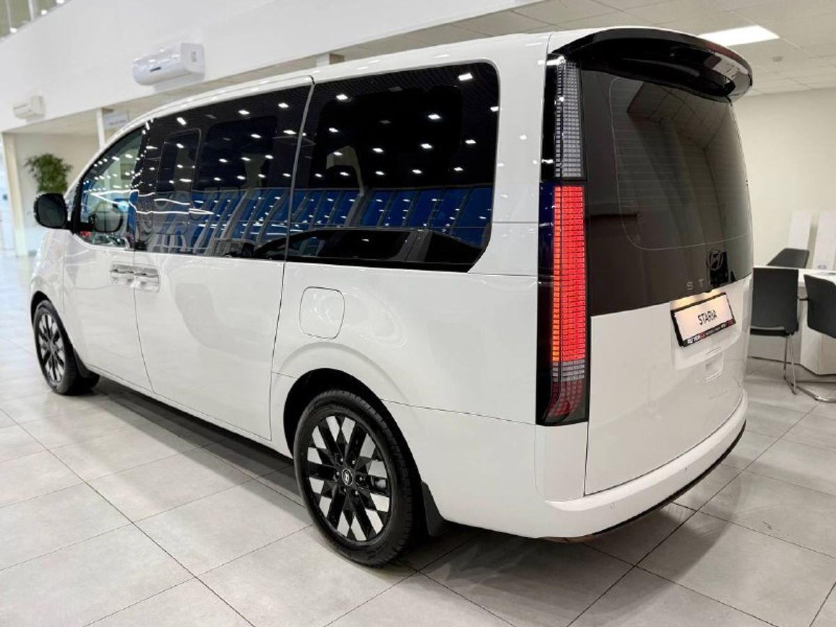 Hyundai Staria - фото 5