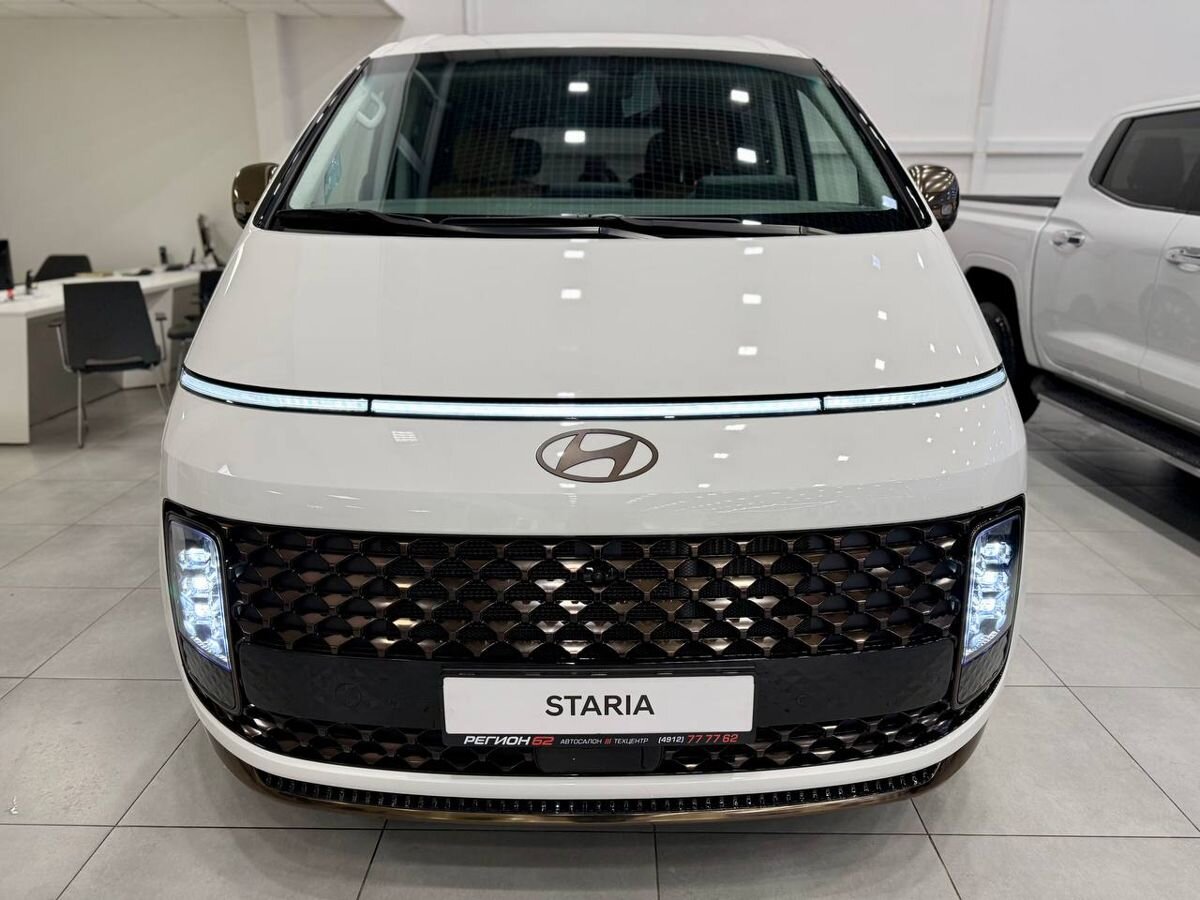 Hyundai Staria - фото 2