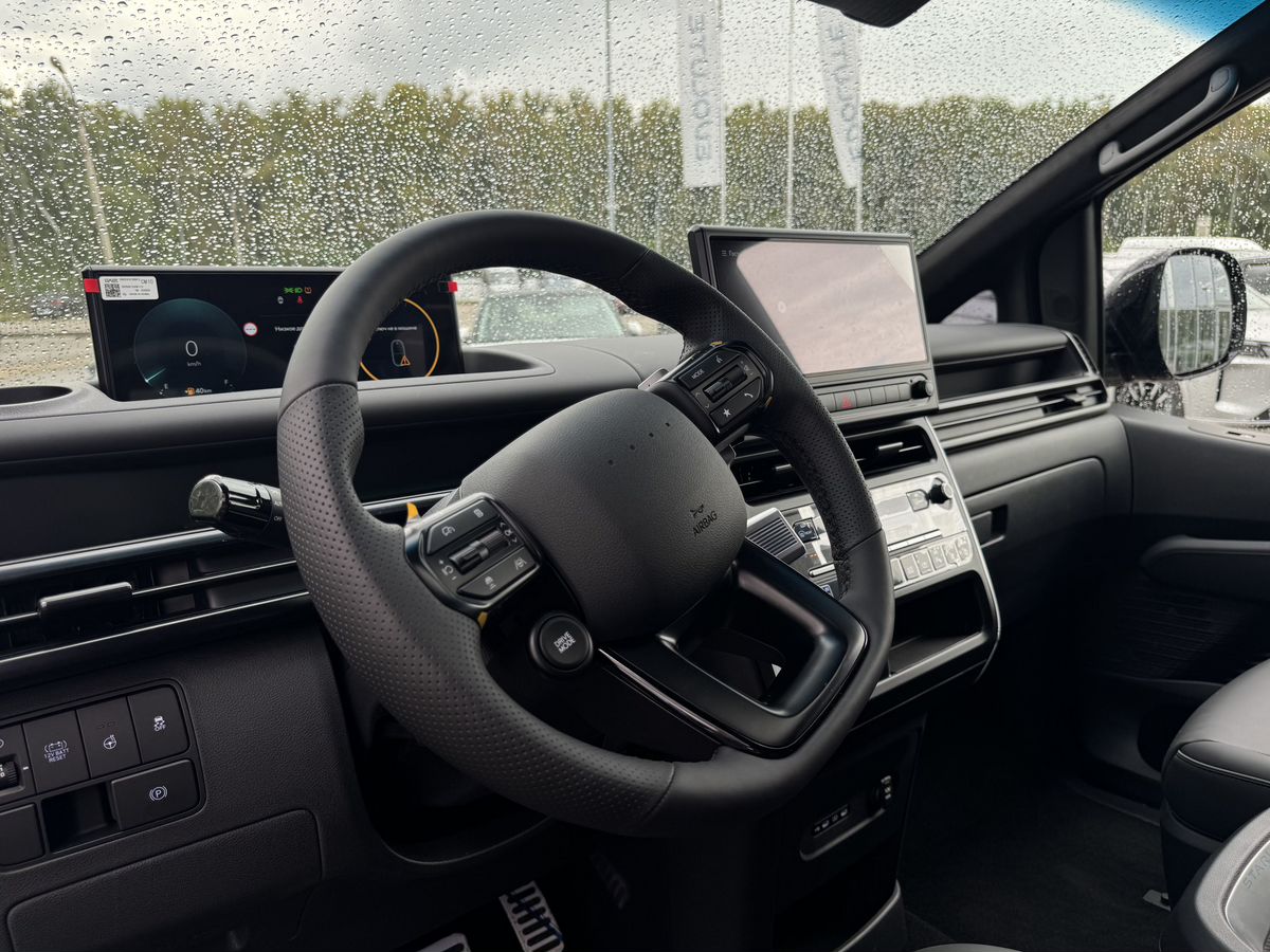 Hyundai Staria - фото 11