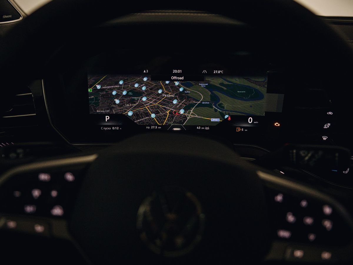 Volkswagen Touareg - фото 17