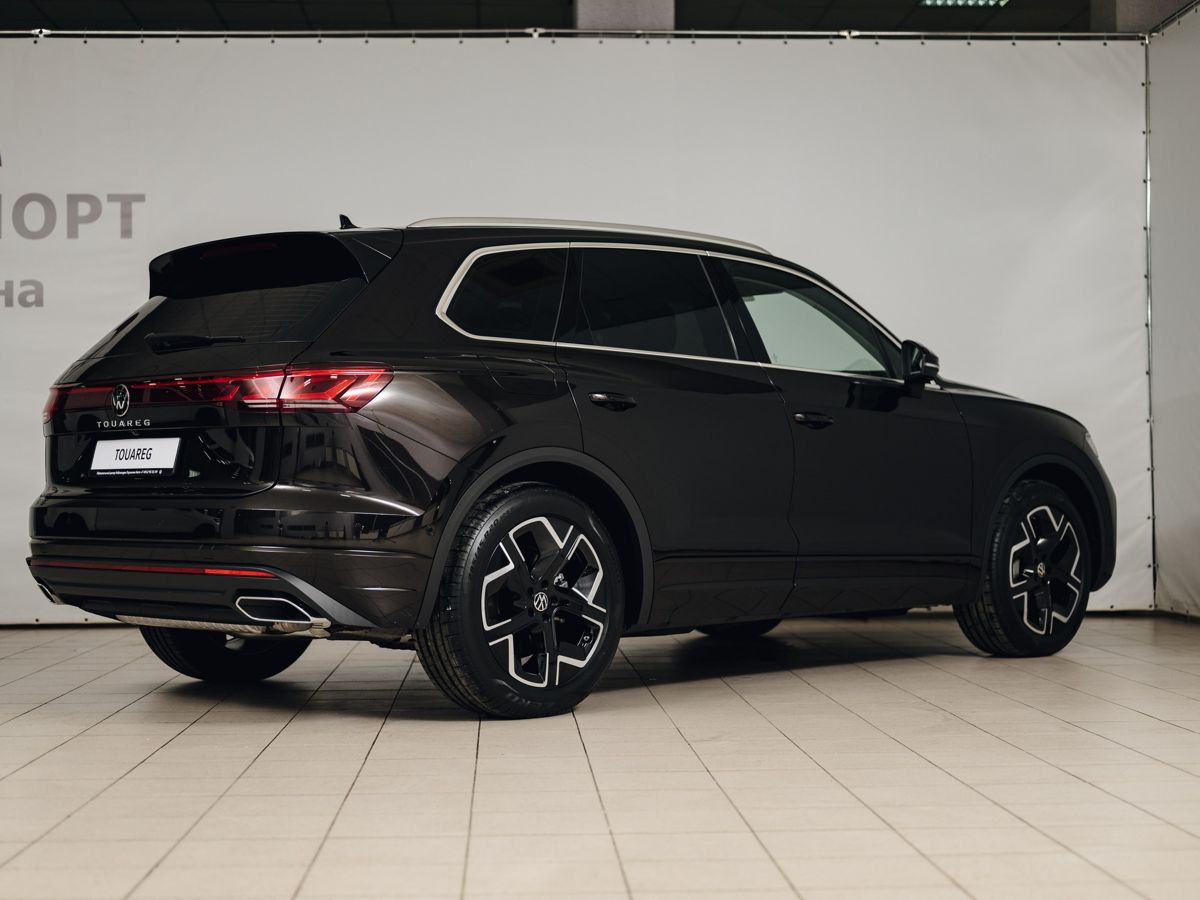 Volkswagen Touareg - фото 9