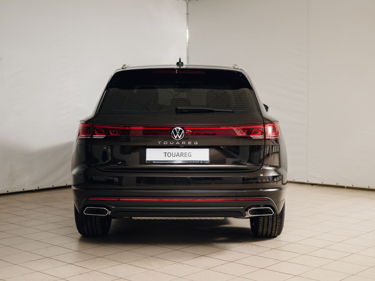 Volkswagen Touareg - фото 7
