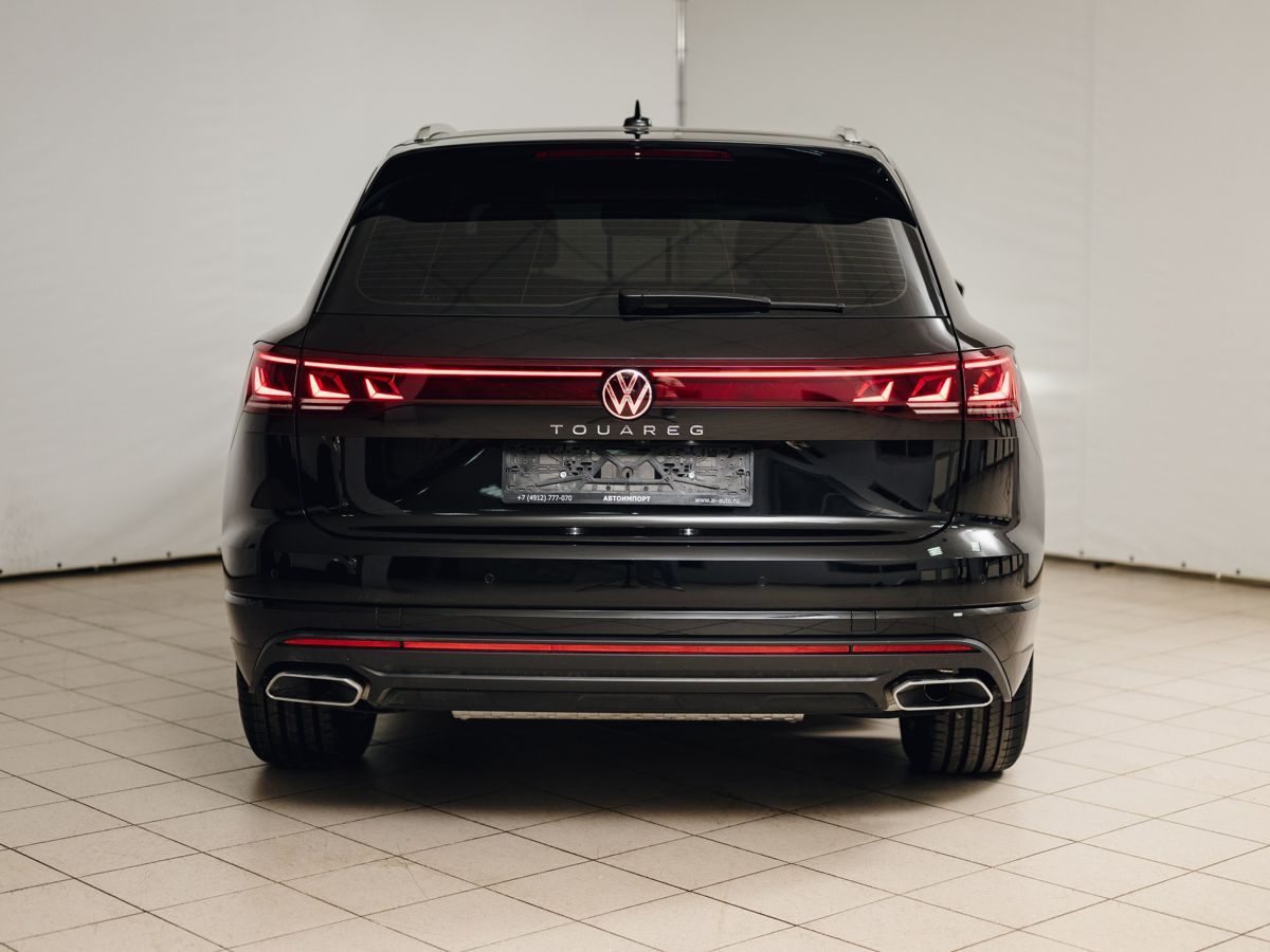 Volkswagen Touareg - фото 10