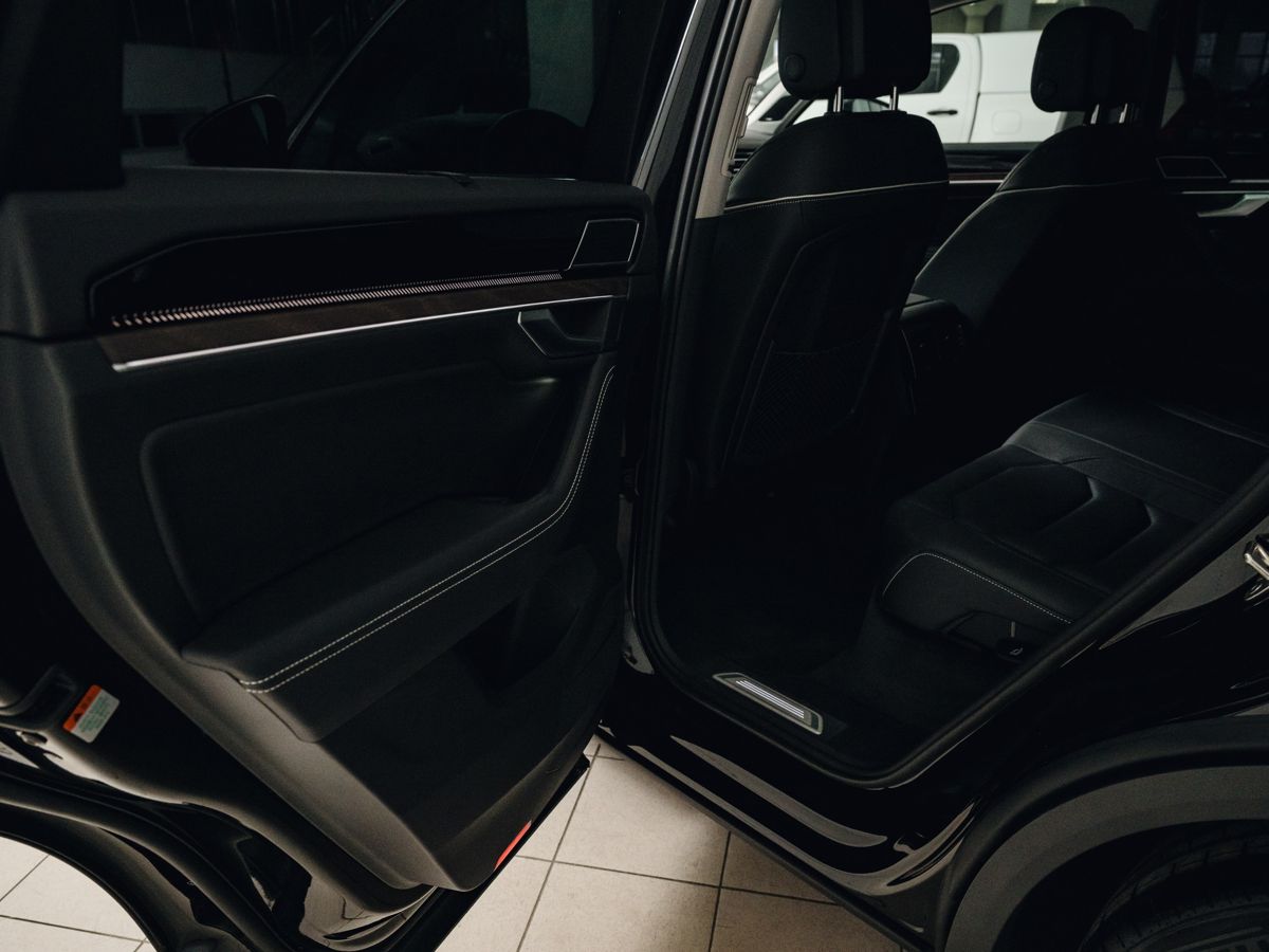 Volkswagen Touareg - фото 27