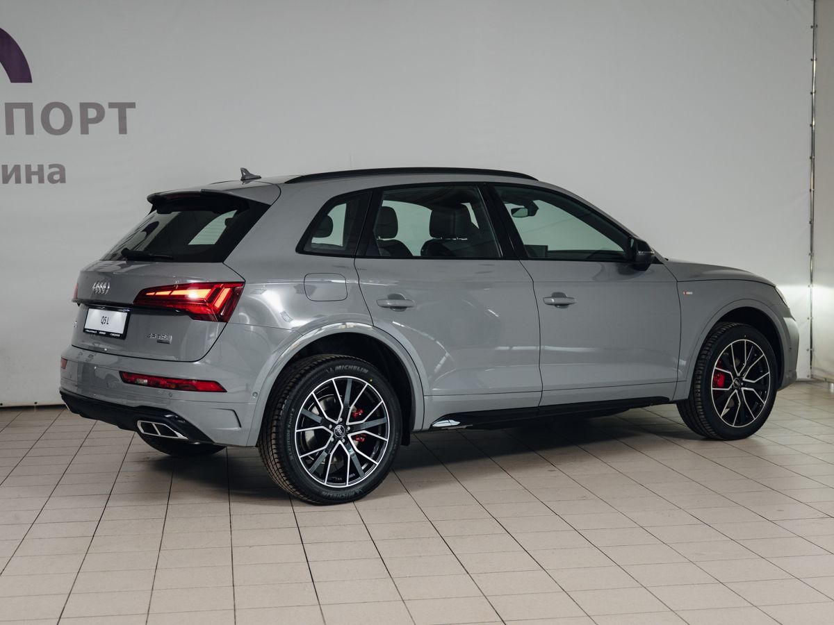 Audi Q5 - фото 8