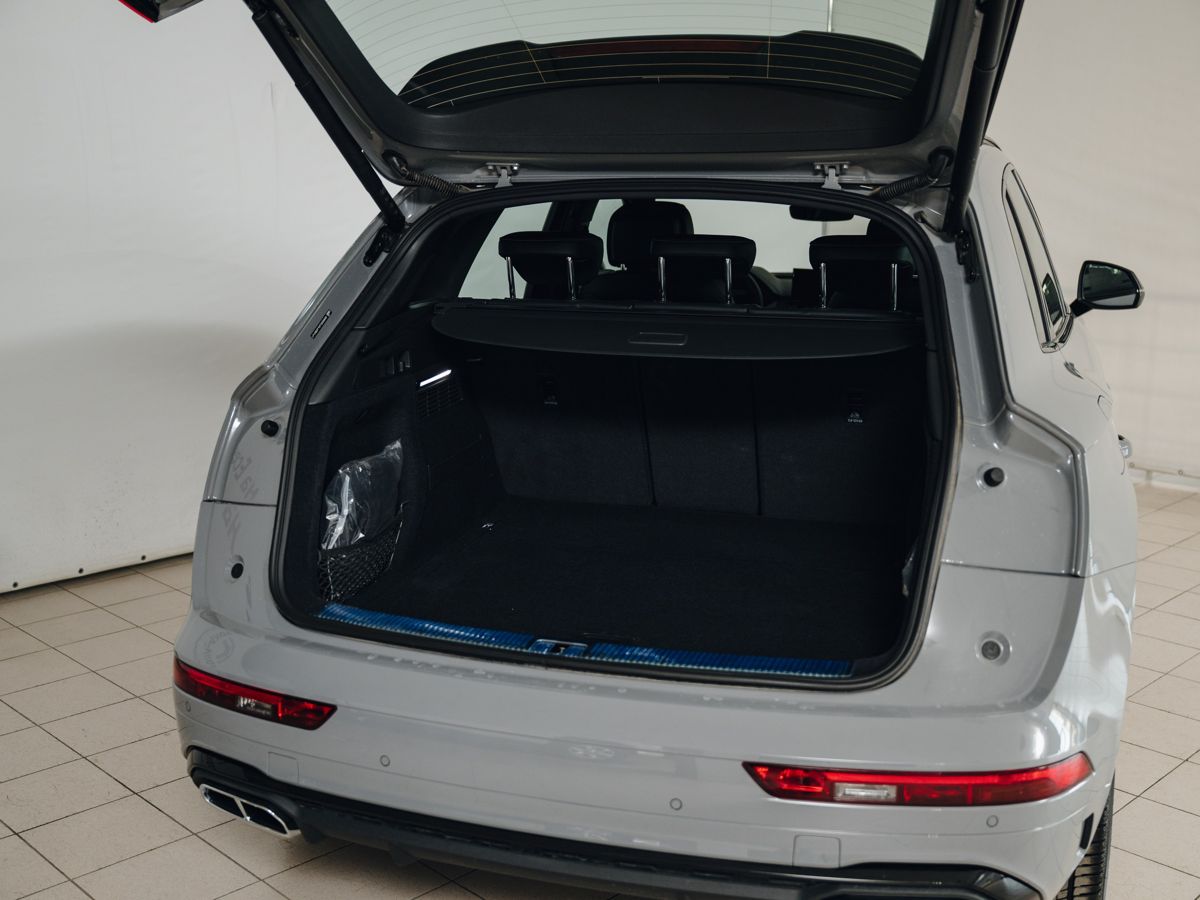 Audi Q5 - фото 9