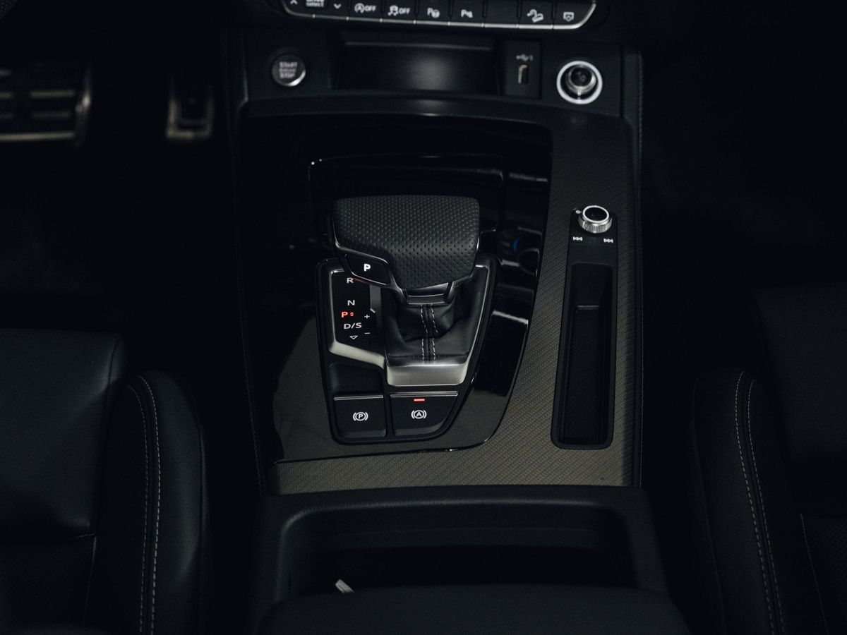 Audi Q5 - фото 20