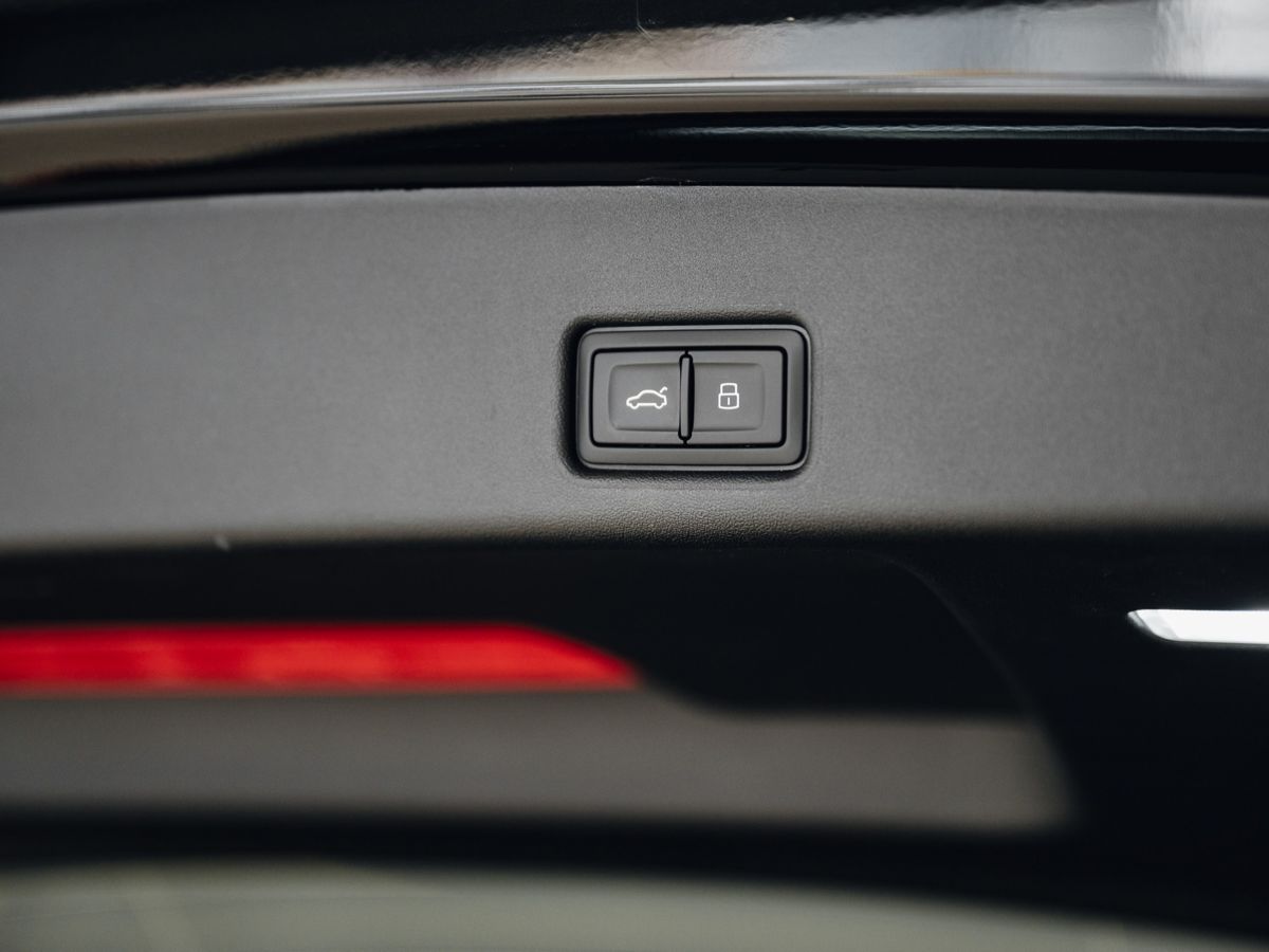 Audi Q5 - фото 11