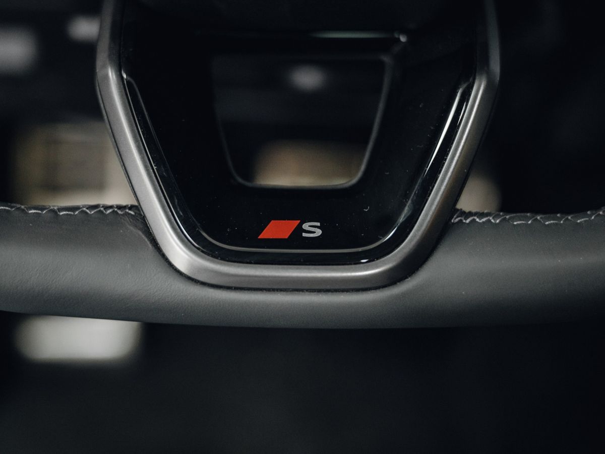 Audi Q5 - фото 20
