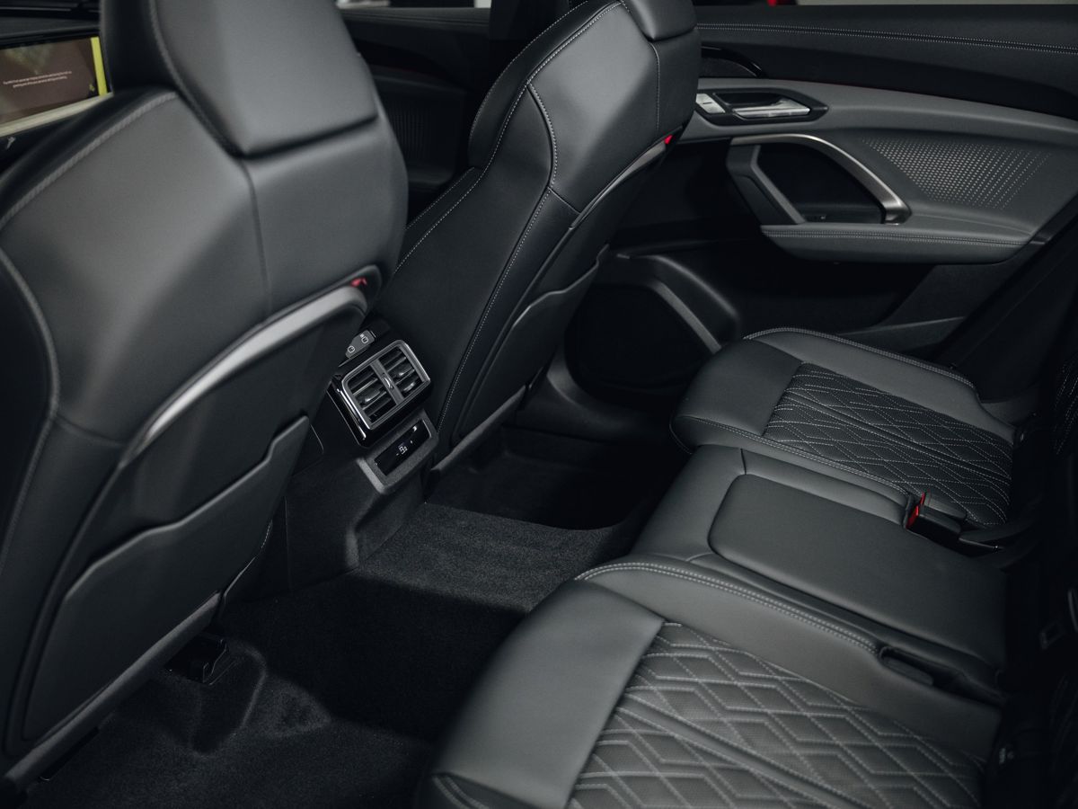 Audi Q5 - фото 32