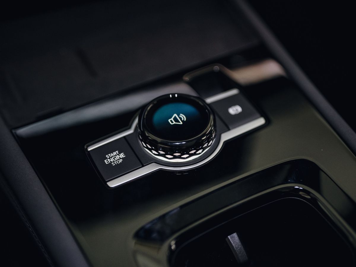 Volkswagen Tiguan - фото 20