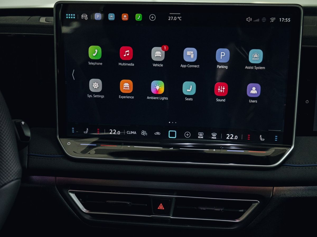 Volkswagen Tiguan - фото 18