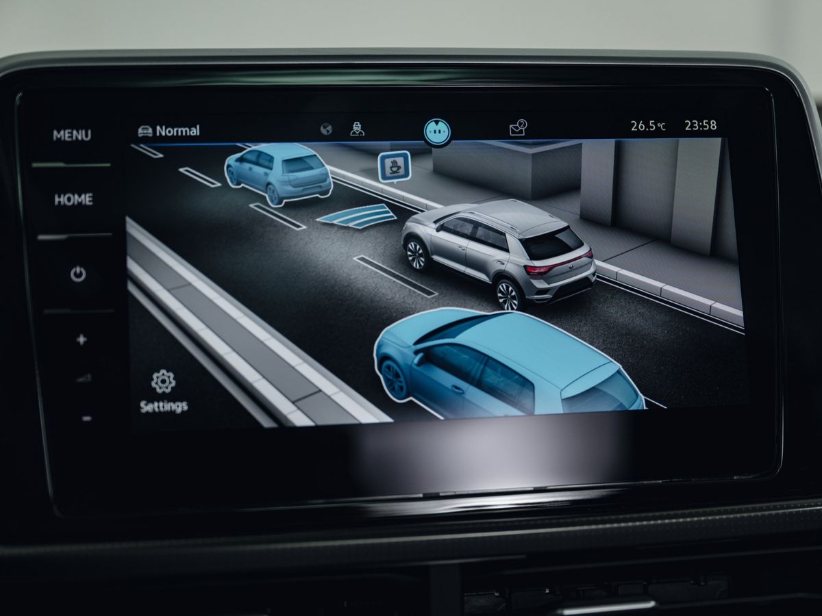 Volkswagen T-Roc - фото 24