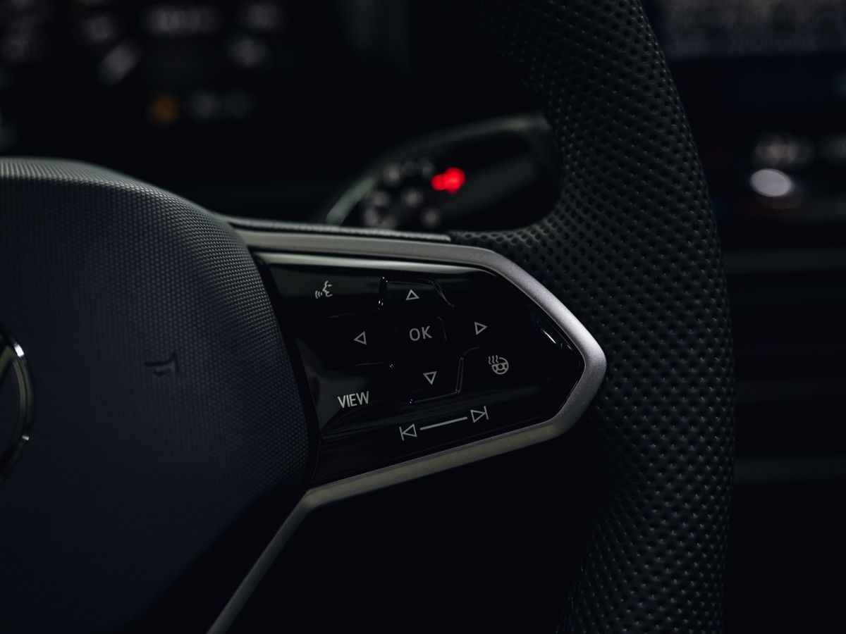 Volkswagen Tiguan - фото 15