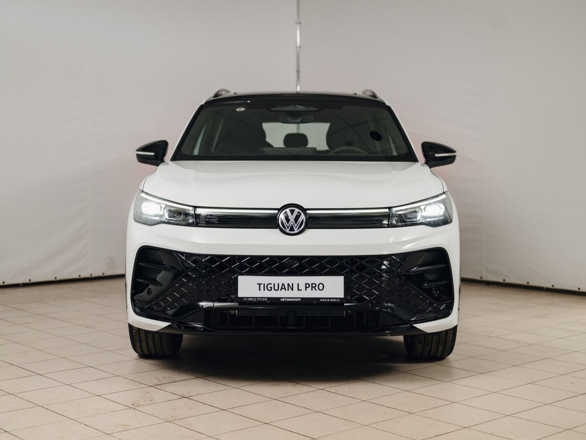 Volkswagen Tiguan - фото 4
