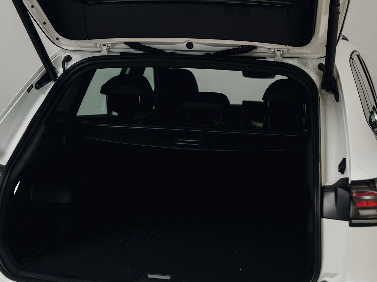 Volkswagen Tiguan - фото 9