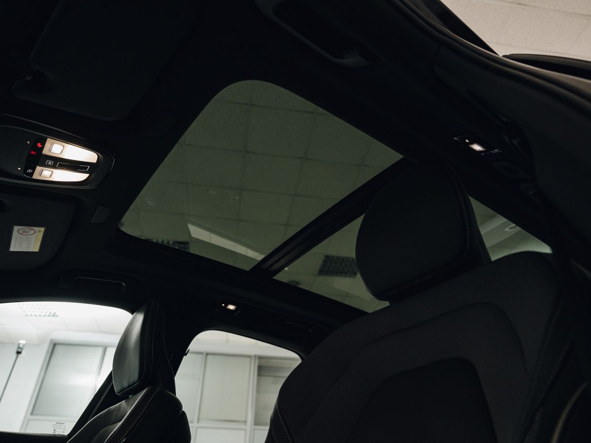 Volvo XC60 - фото 13