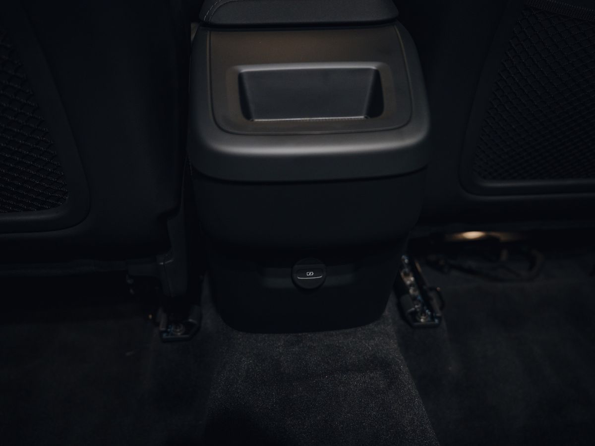 Volvo XC60 - фото 29
