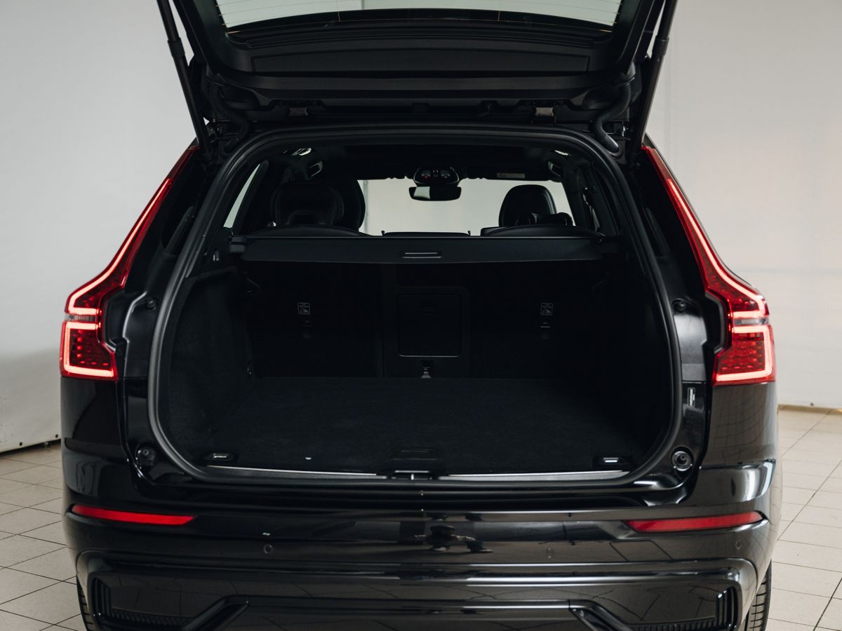 Volvo XC60 - фото 11