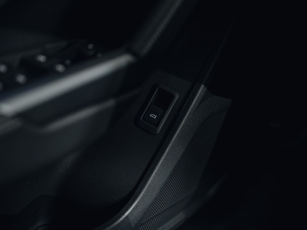 Audi Q3 - фото 18