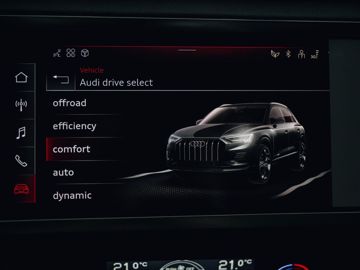 Audi Q3 - фото 31