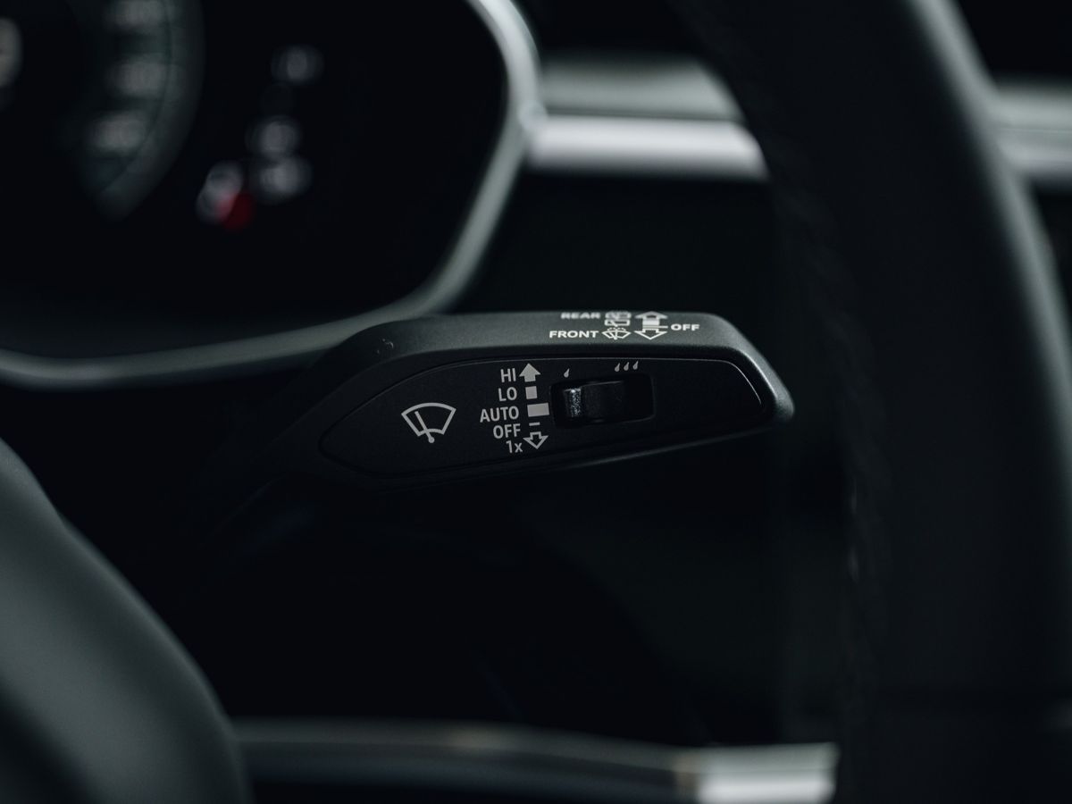 Audi Q3 - фото 25