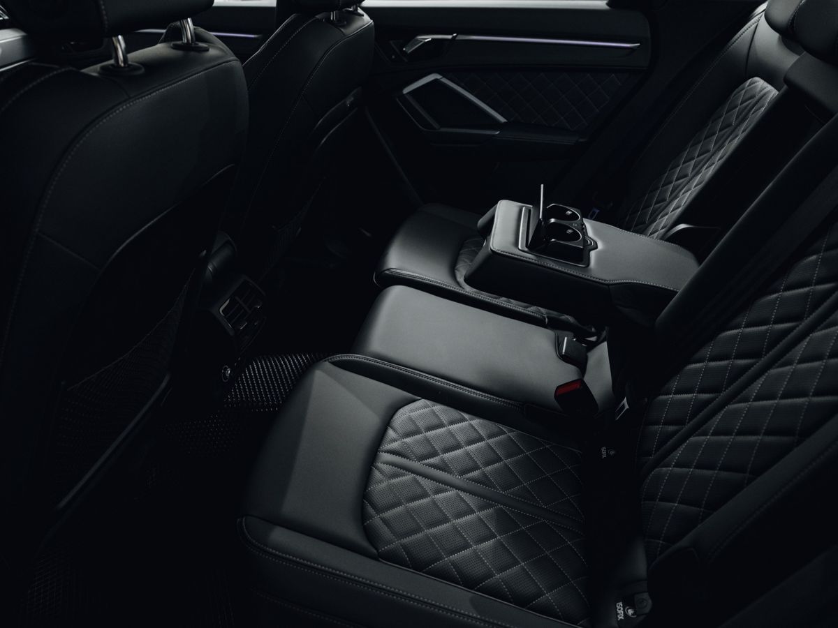 Audi Q3 - фото 34