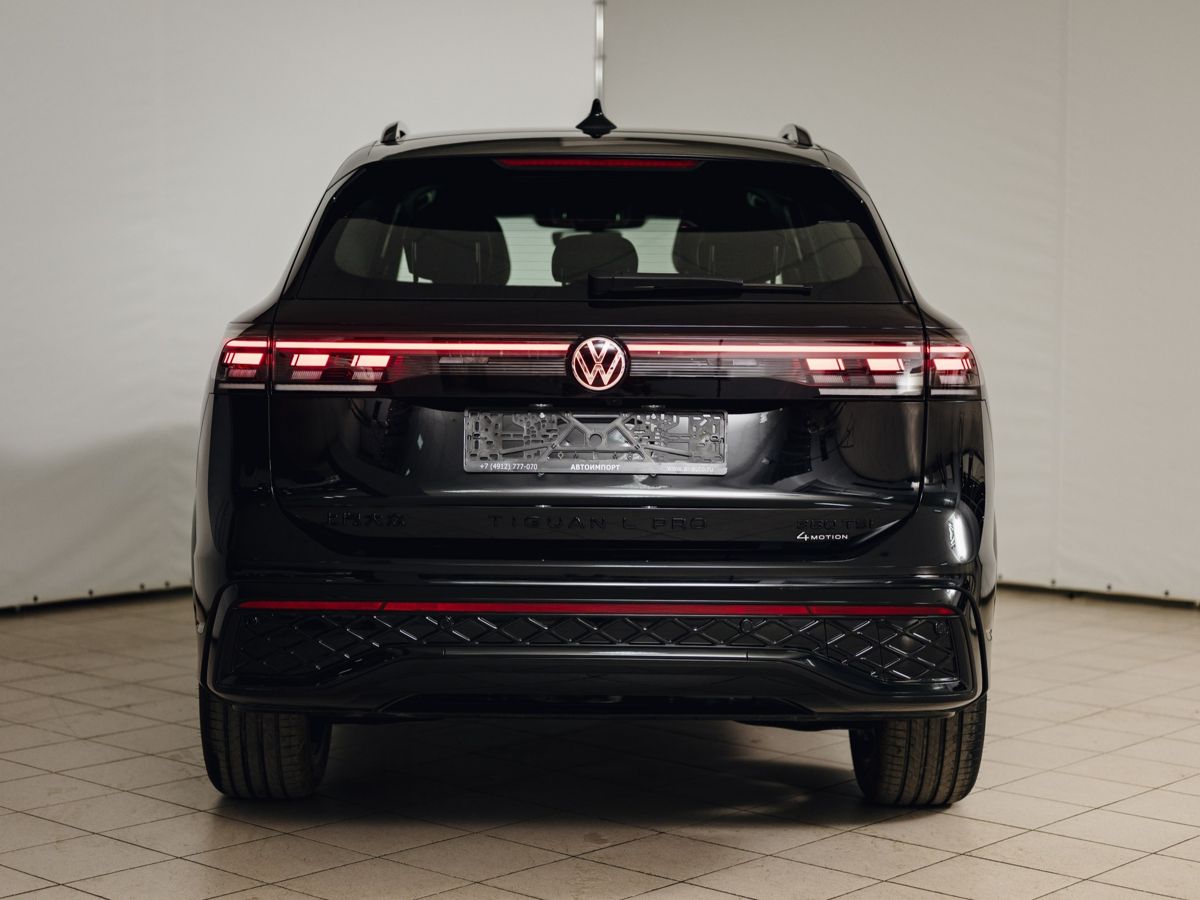 Volkswagen Tiguan - фото 7