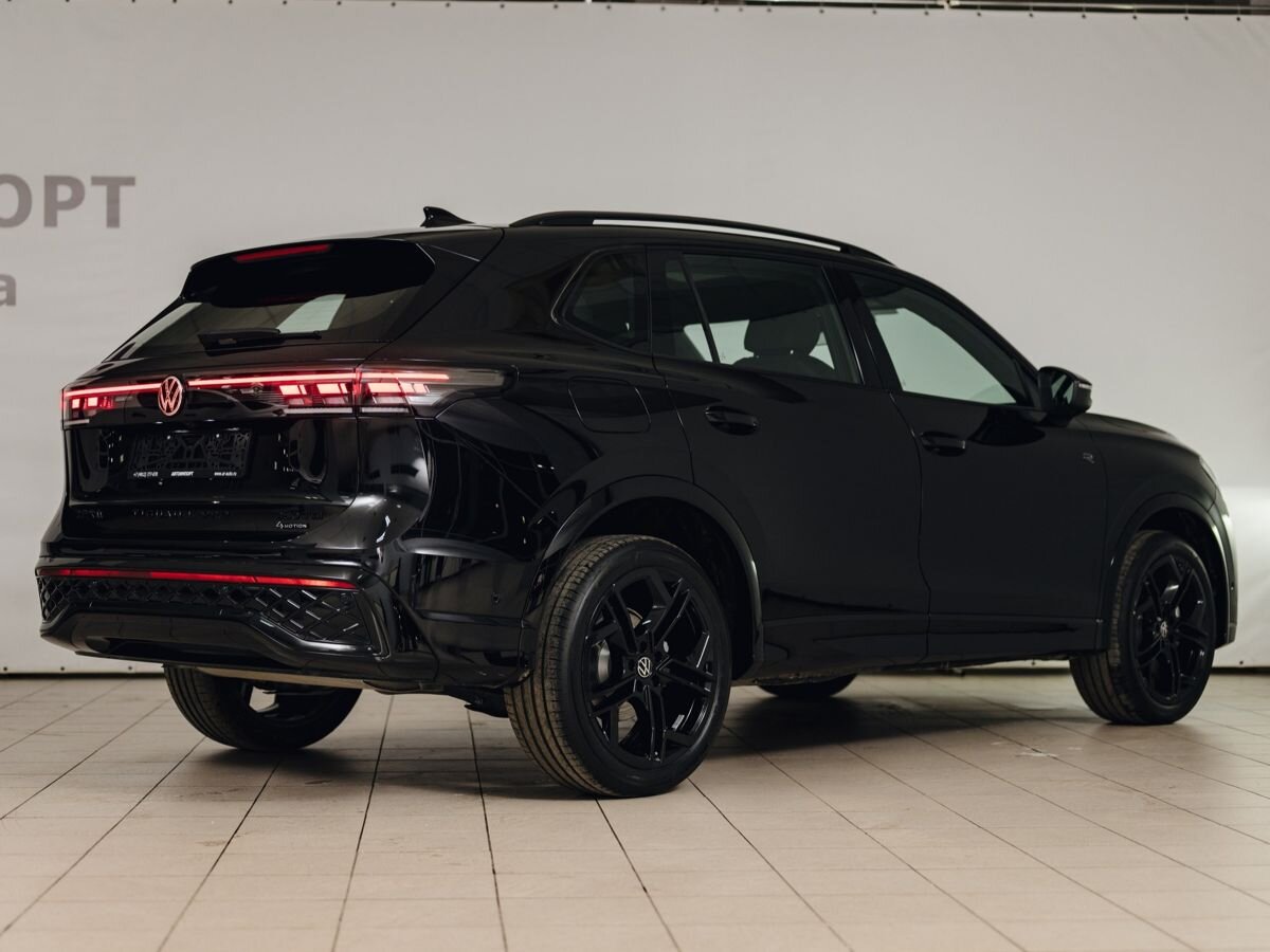 Volkswagen Tiguan - фото 9