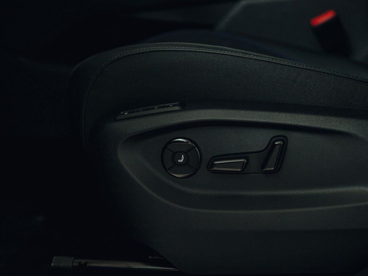 Volkswagen Tiguan - фото 10