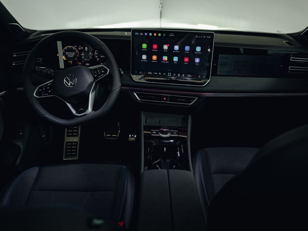 Volkswagen Tiguan - фото 16