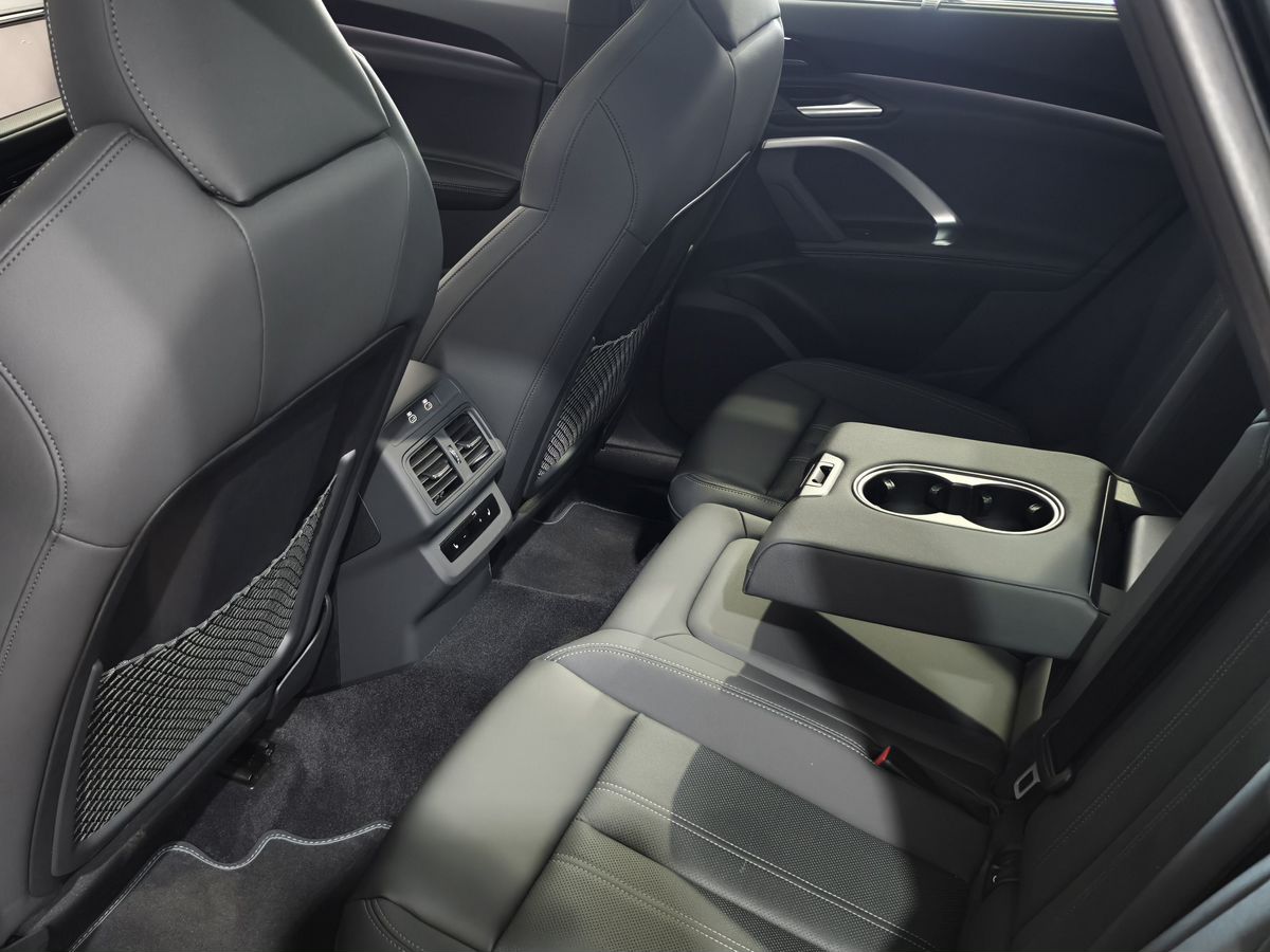 Audi Q5 - фото 30