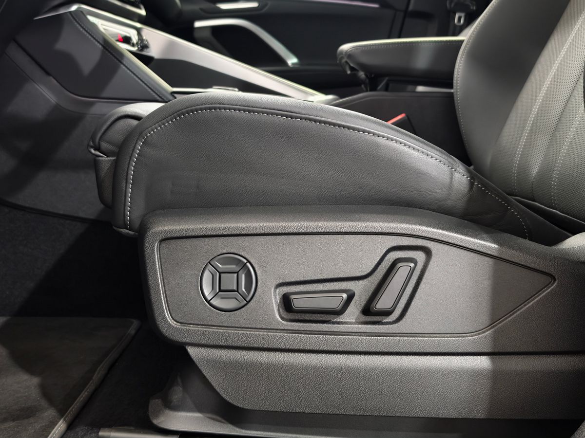Audi Q5 - фото 13