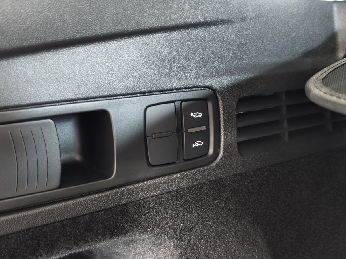 Audi Q5 - фото 10