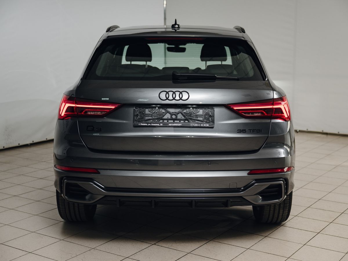 Audi Q3 - фото 7