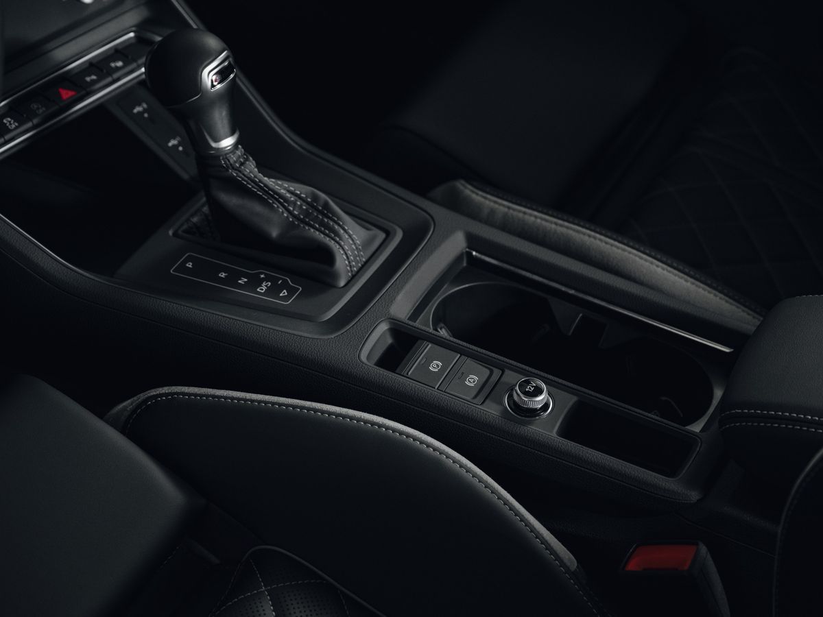 Audi Q3 - фото 19
