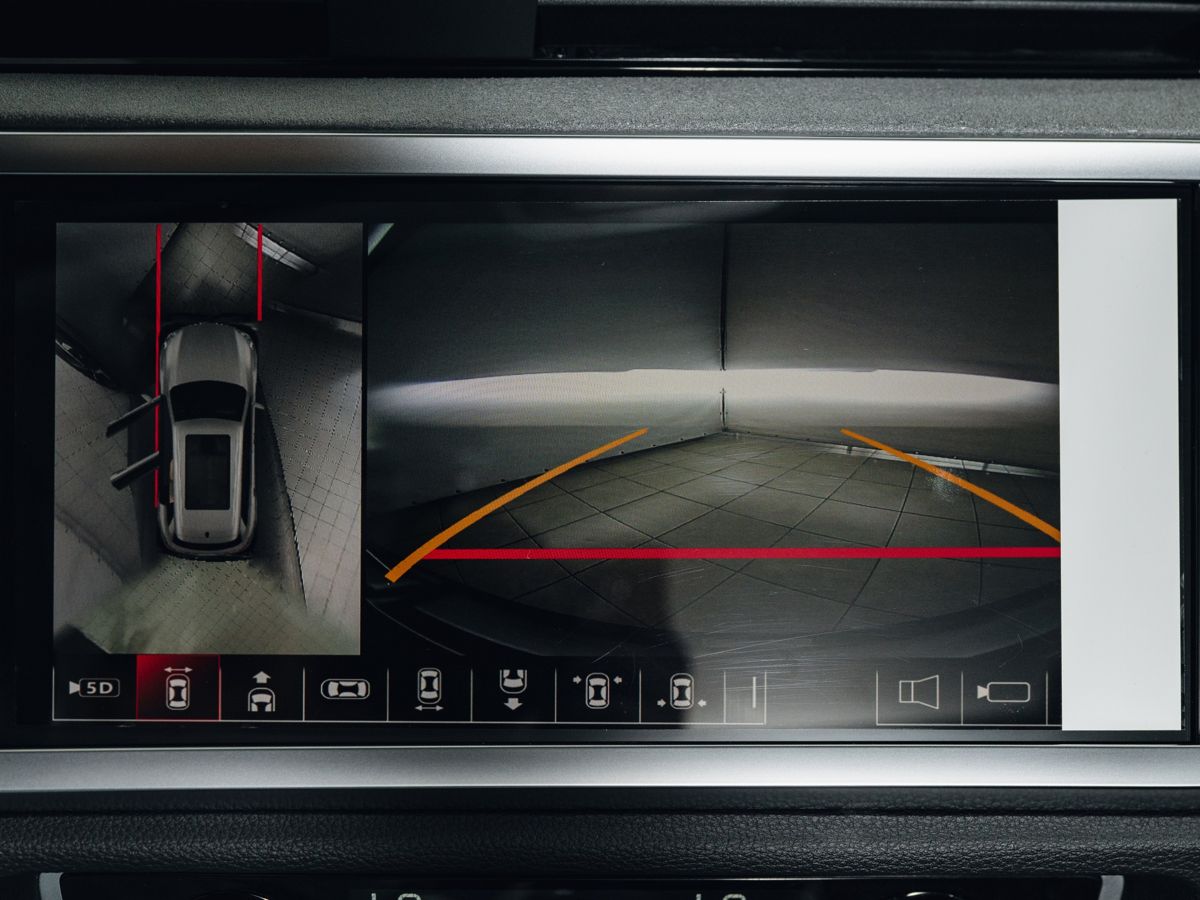 Audi Q3 - фото 27