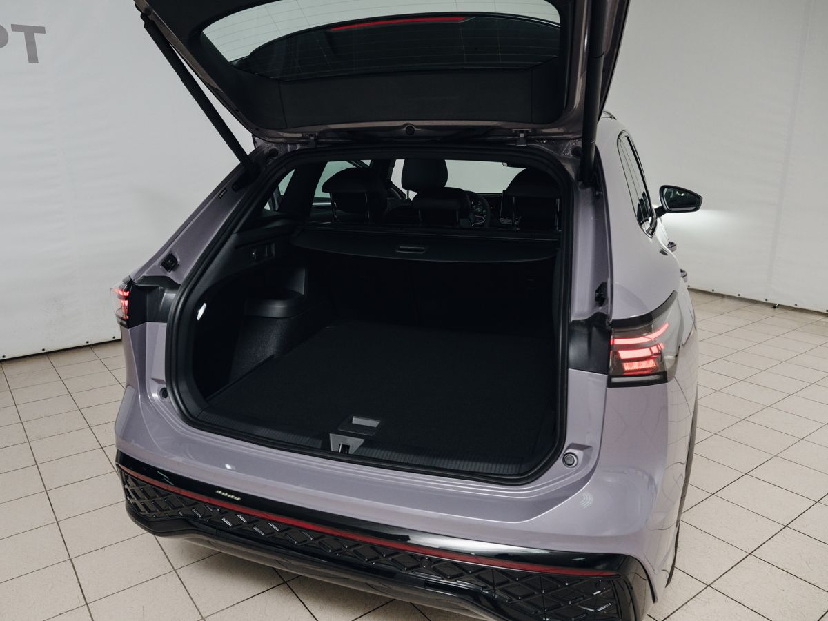 Volkswagen Tiguan - фото 11