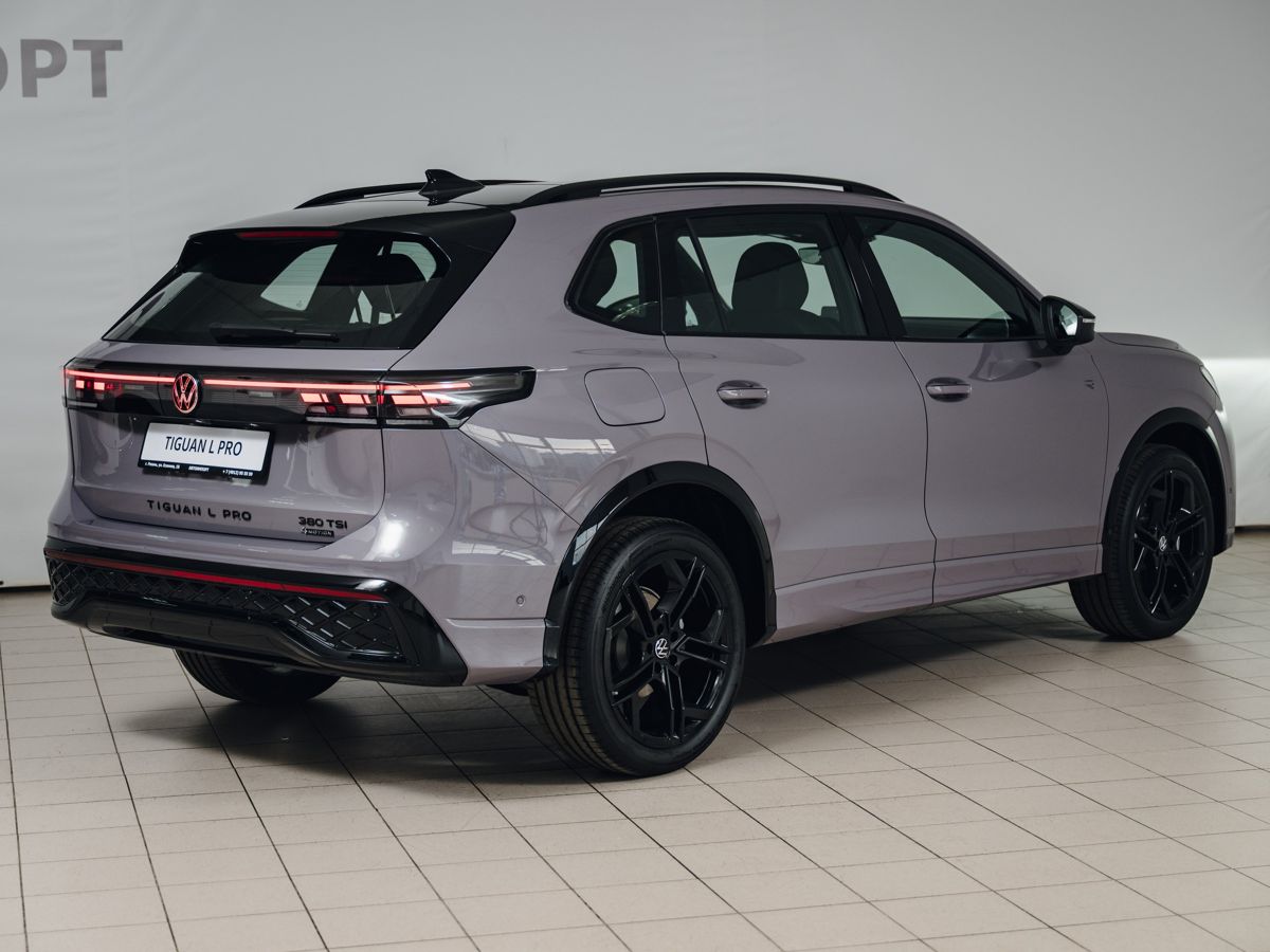 Volkswagen Tiguan - фото 9