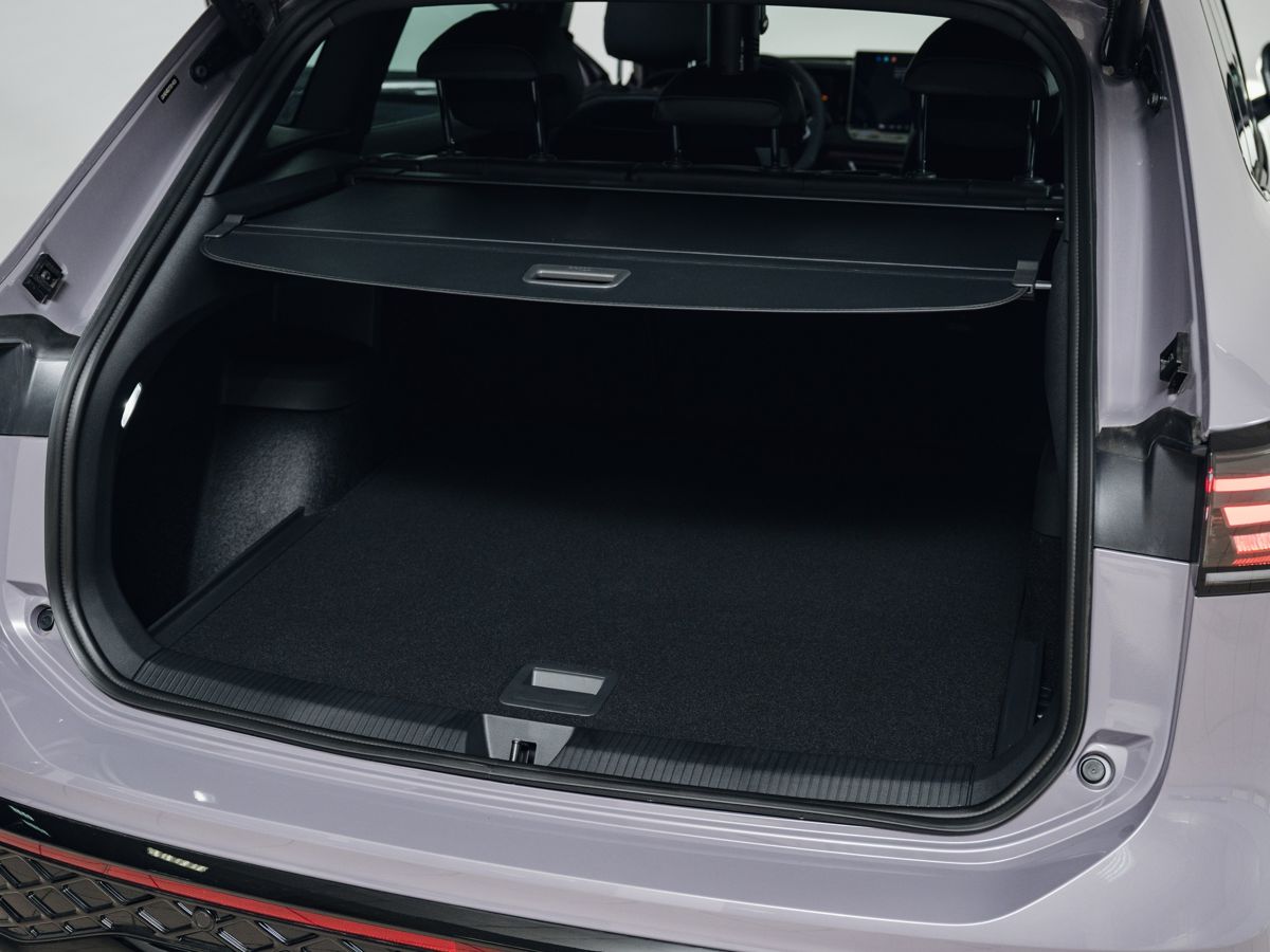 Volkswagen Tiguan - фото 12
