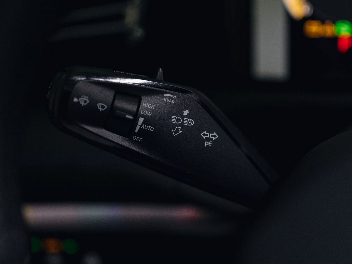 Volkswagen Tiguan - фото 12