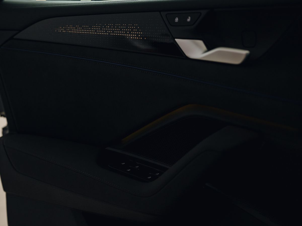 Volkswagen Tiguan - фото 24