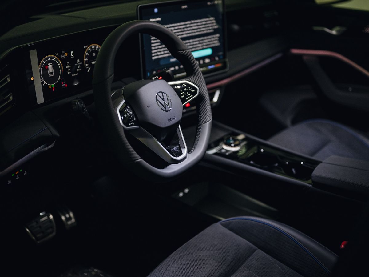 Volkswagen Tiguan - фото 11