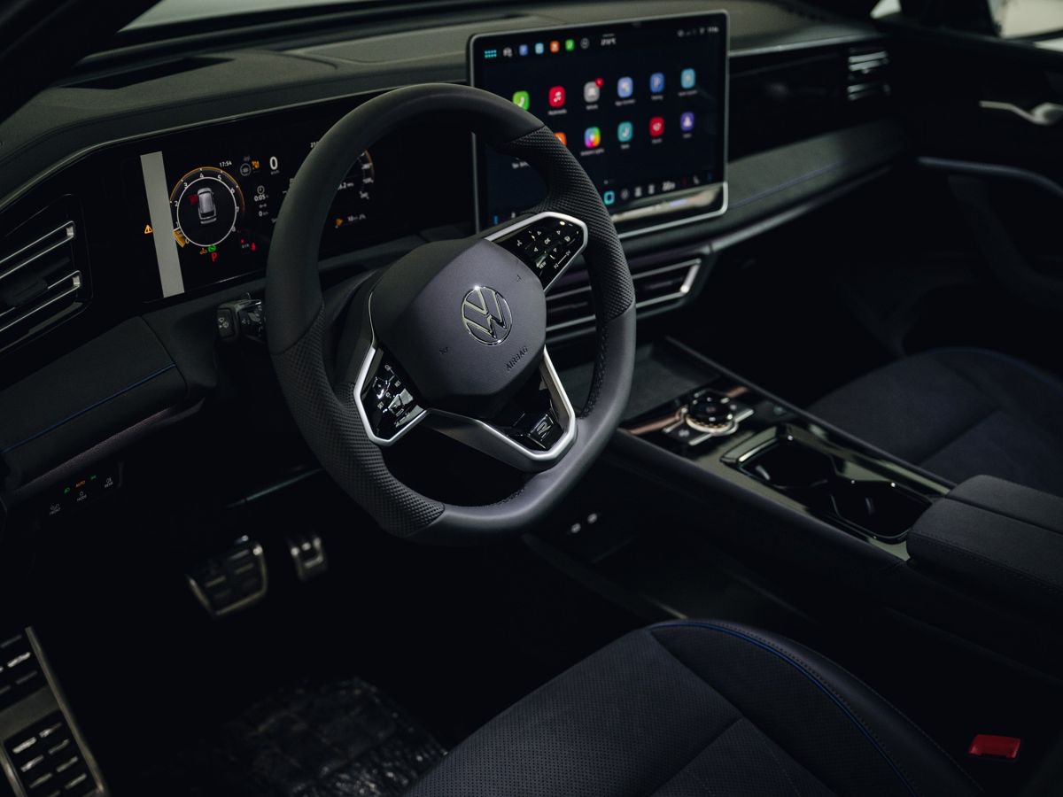 Volkswagen Tiguan - фото 14